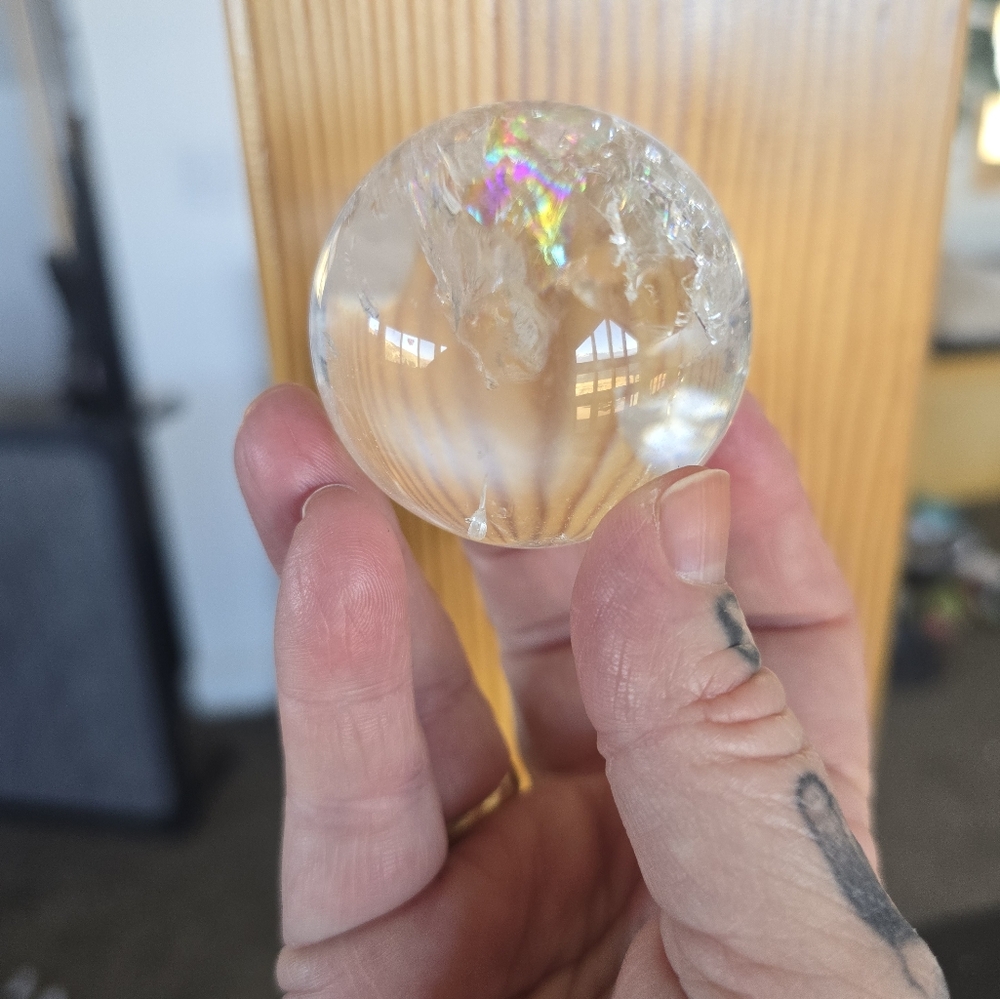 Quartz Crystal Sphere loads of fairy Rainbow Inclusions - Picture 2 of 11